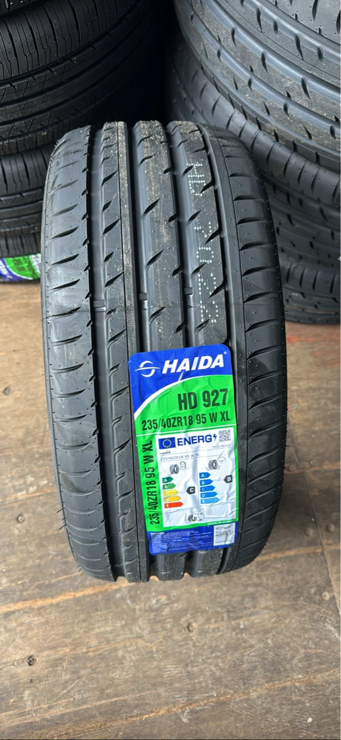 Haida HD 927 Tire - 235/40ZR18 95 W XL