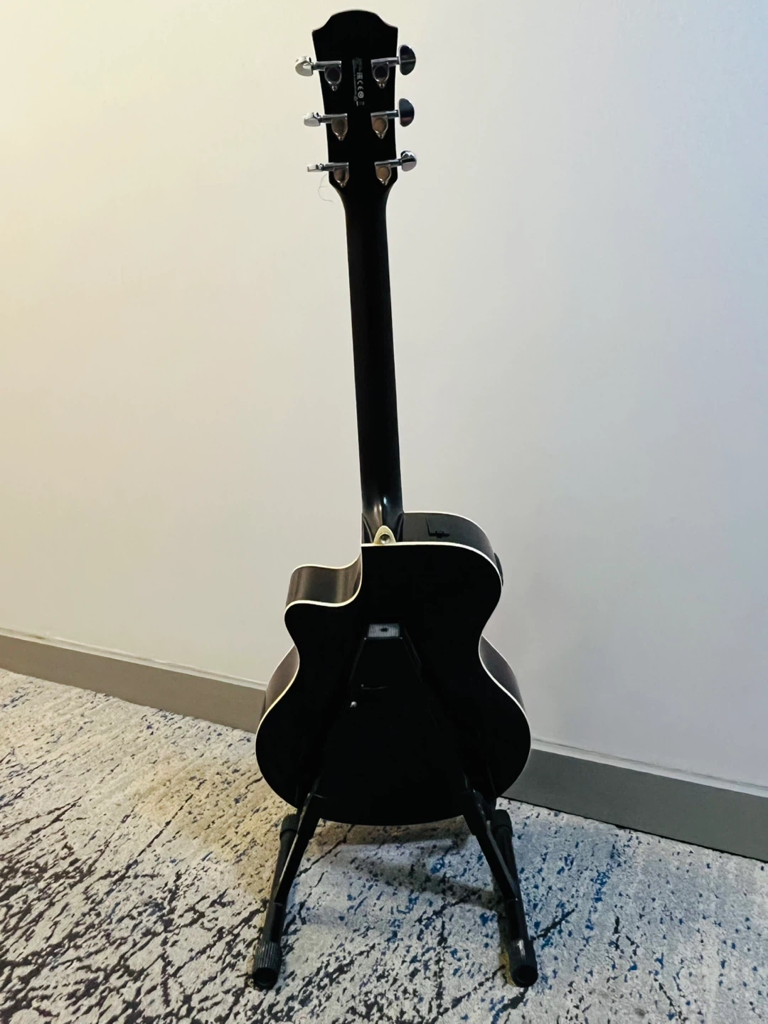 Yamaha APX600 Guitar + Case + Stand (Starter Set) - photo 4