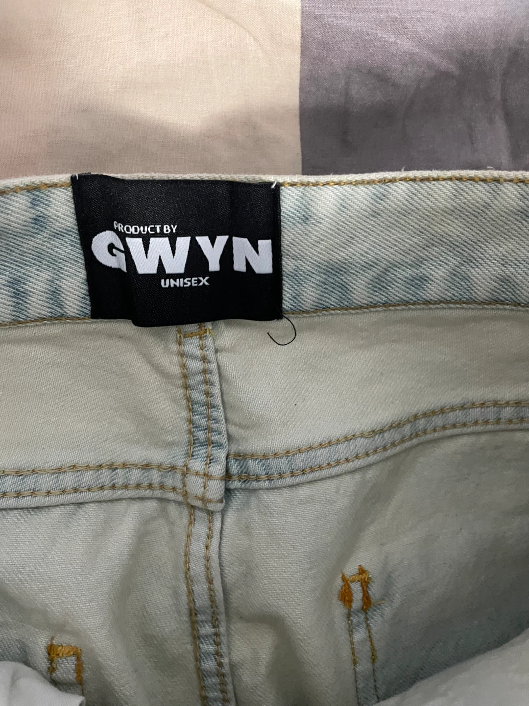 GWYN Unisex Acid Wash Denim Jeans - photo 2
