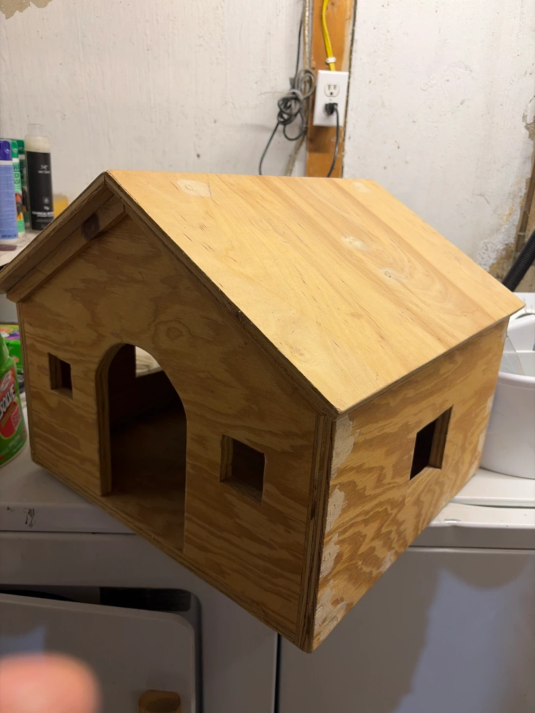 Wooden Pet House fr stuffies or small pets