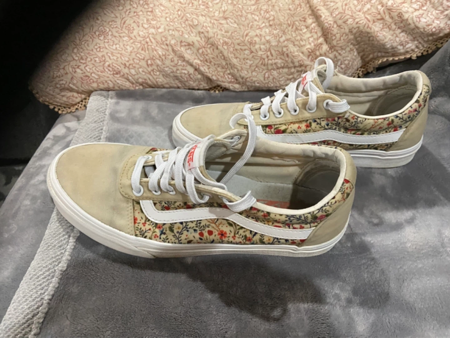 Vans Old Skool Floral Sneakers - Women's Size 10