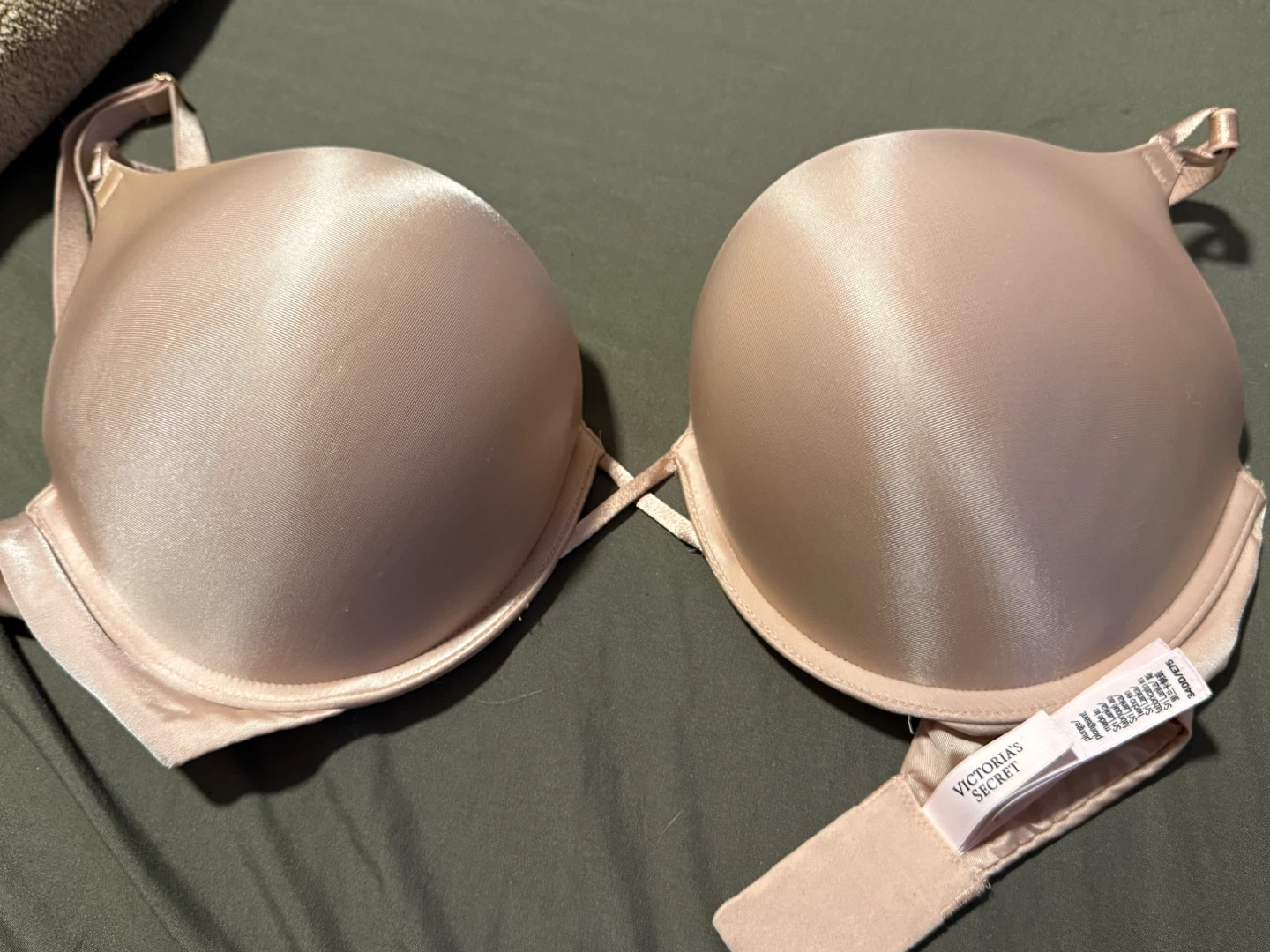 Victoria's Secret Plunge Bra 34DD