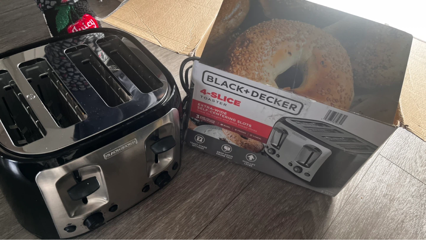 BLACK+DECKER 4-Slice Toaster - photo 3