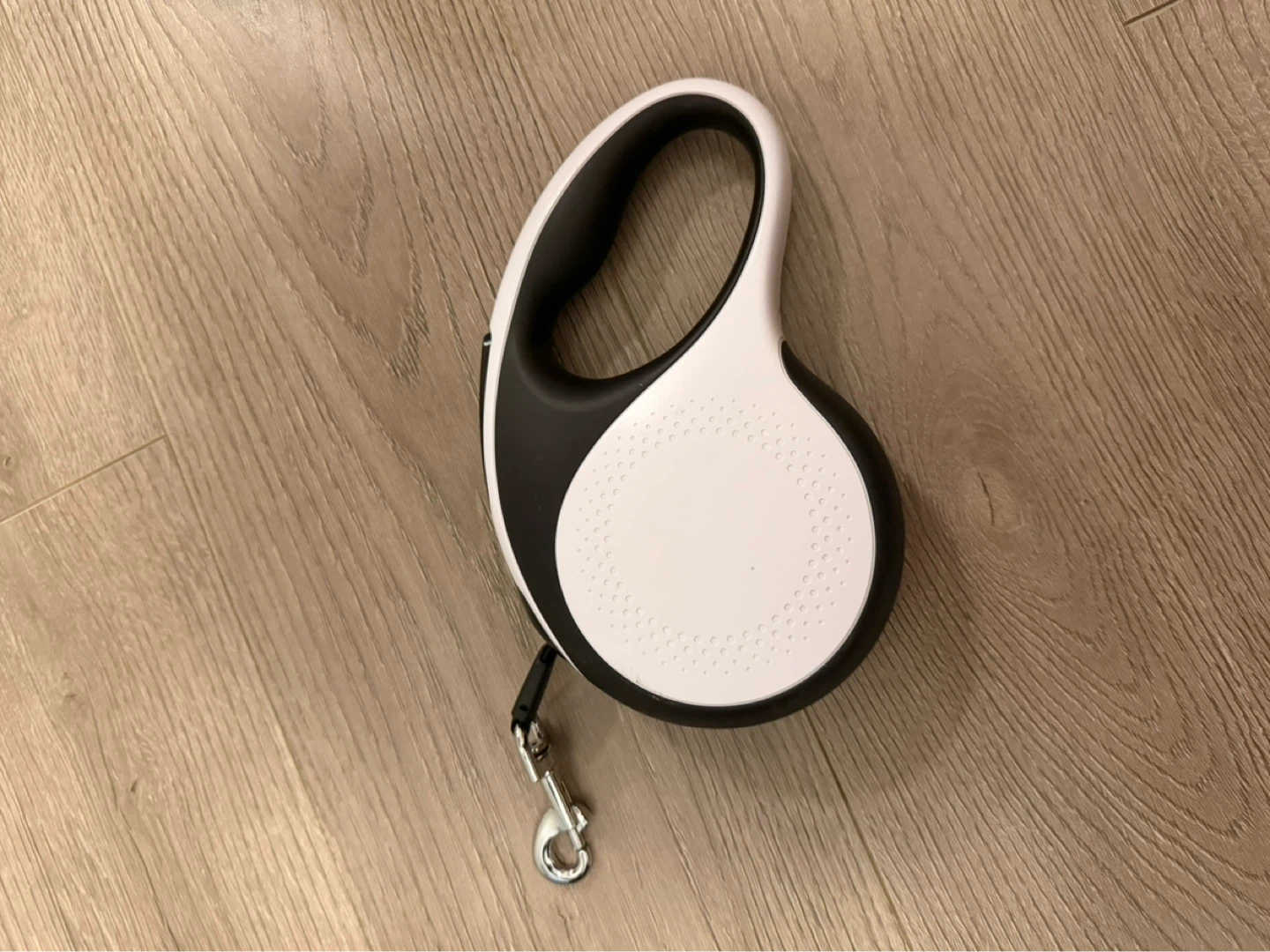 Retractable Dog Leash ( extend to 8m)