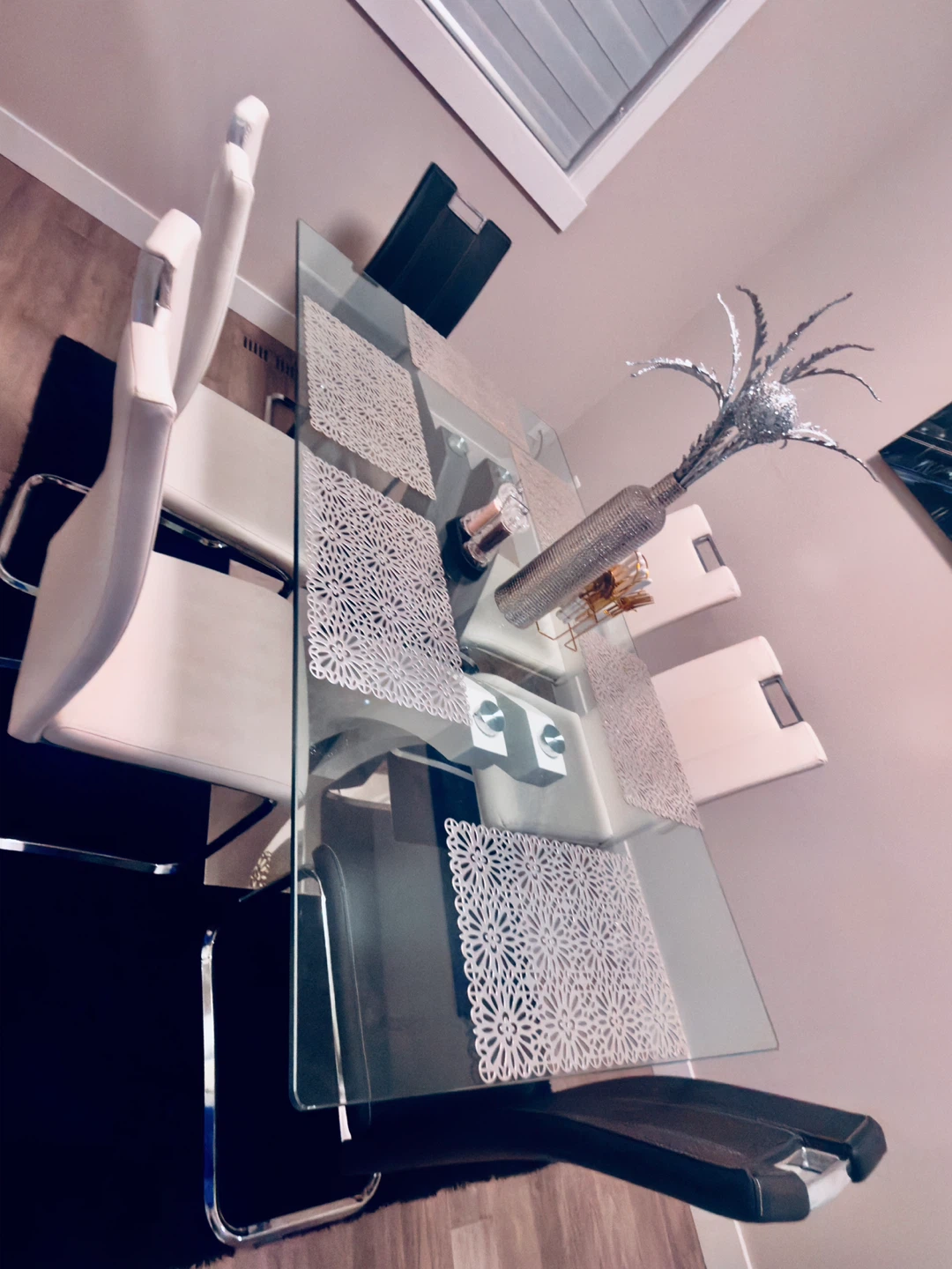 Dining Table Set– 6 Seater  . 6 months old. Moving sale. - photo 2