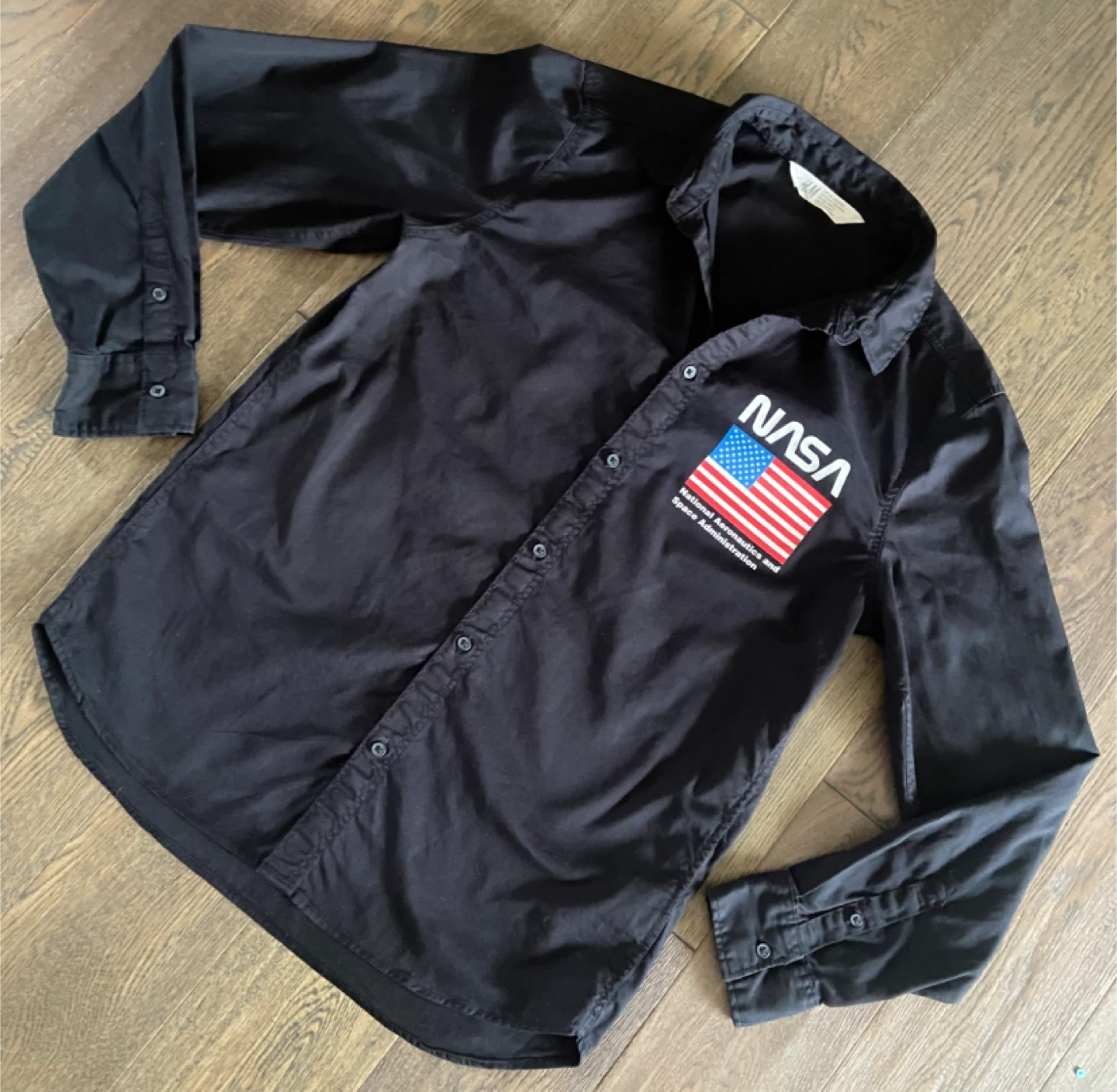 LIKE NEW: H&M Boys NASA Black Button-Up Shirt 13-14Y - photo 5