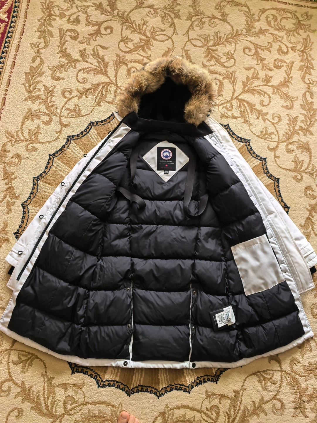 Canada Goose White Kensington Parka 2XS (Like New) - photo 3