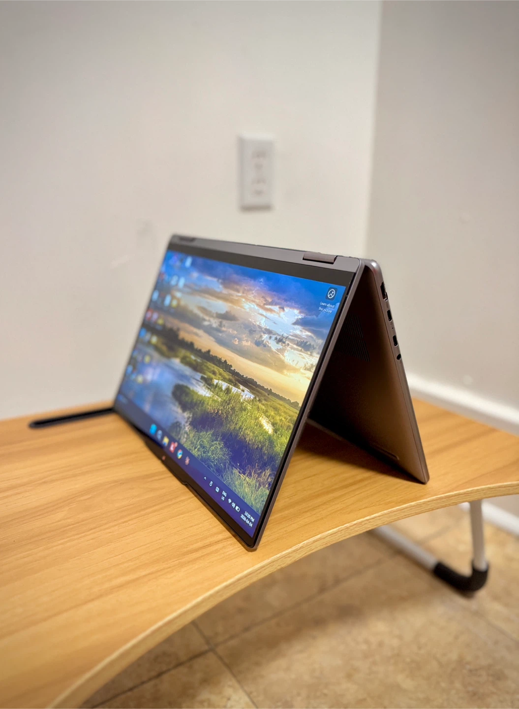 🔥 2024 Lenovo Yoga 7 2-in-1 (Ryzen AI) Laptop