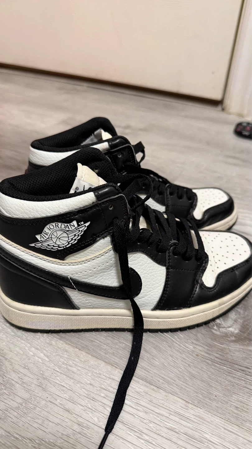 Air Jordan 1 Mid Sneakers - photo 3
