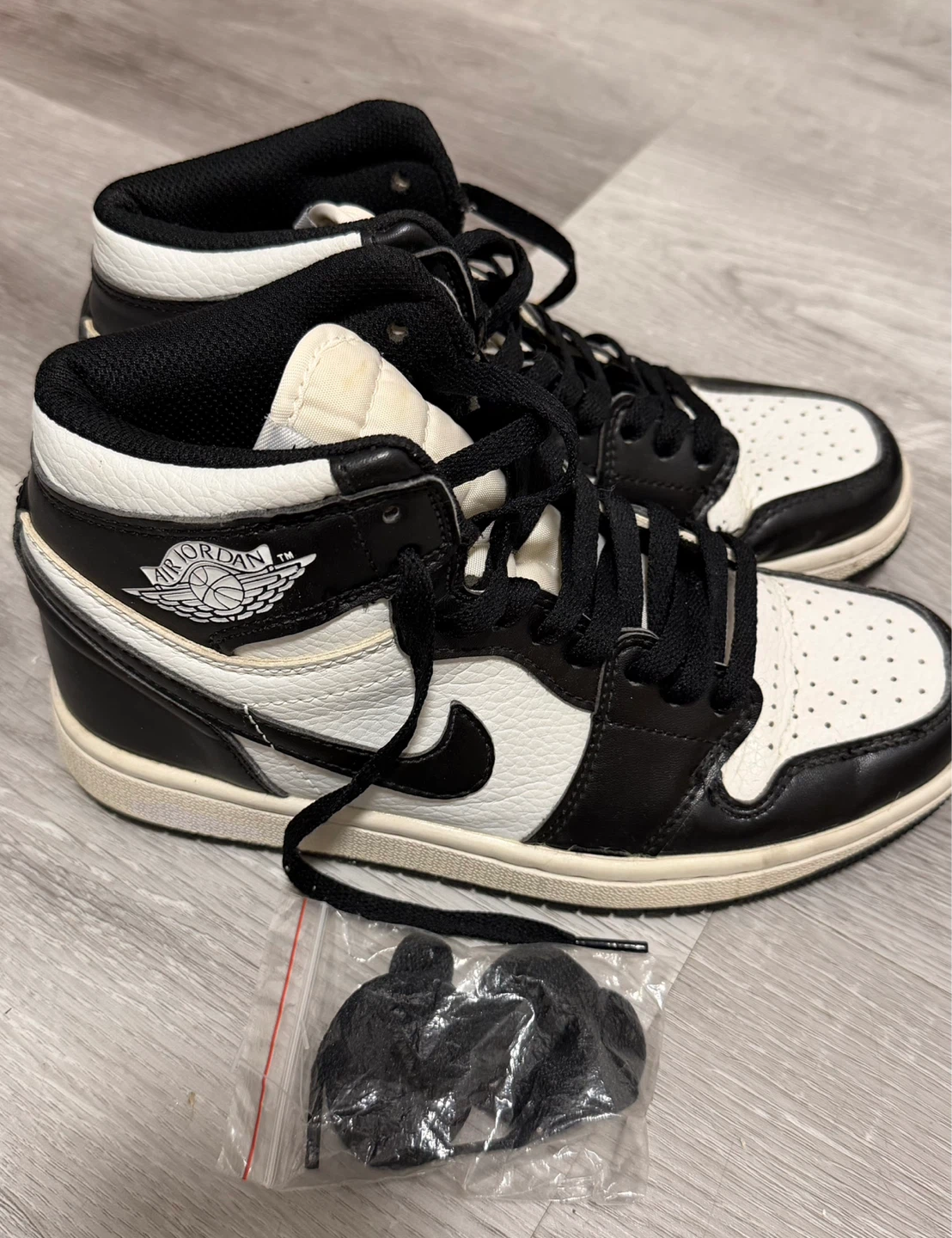 Air Jordan 1 Mid Sneakers - photo 5