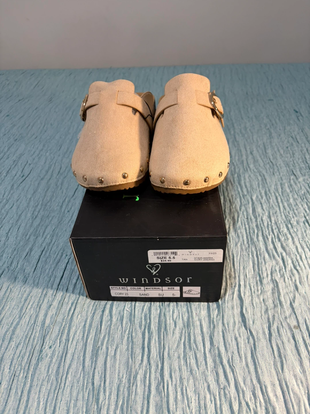 Windsor CORY23 Tan Suede Clogs - Size 5.5