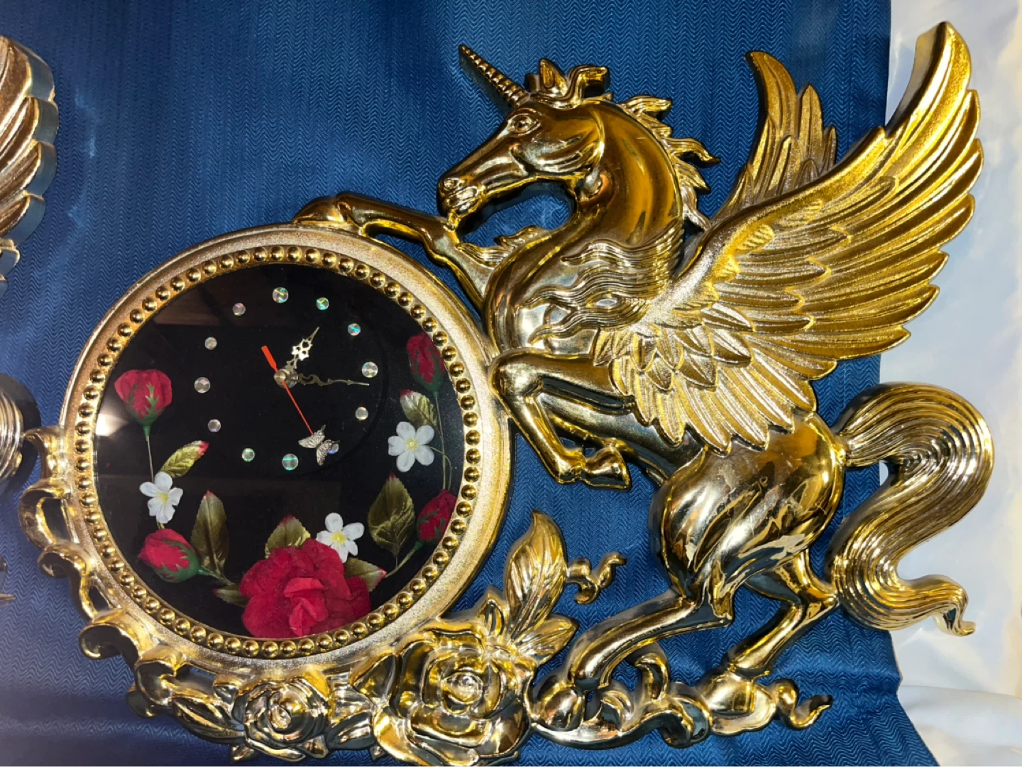 2 Gold Pegasus Unicorn Clock with Roses - photo 3