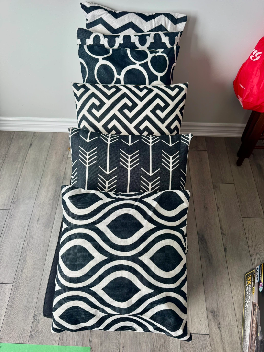 Set of 7 Decorative Throw Pillows
