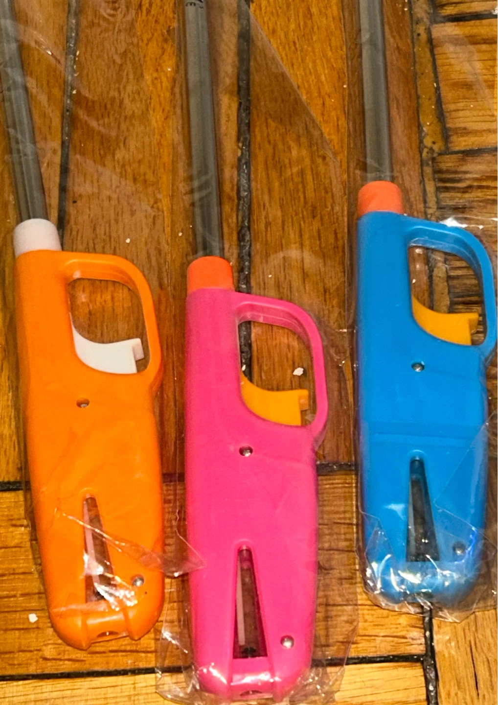 Set of 3 Assorted Colour Kitchen Lighters
