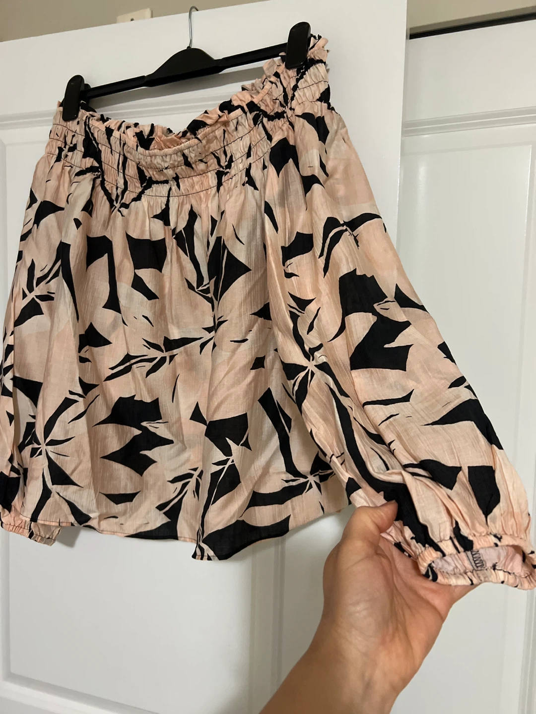 H&M Off-the-Shoulder Blouse - Pink Floral - Size L - photo 2