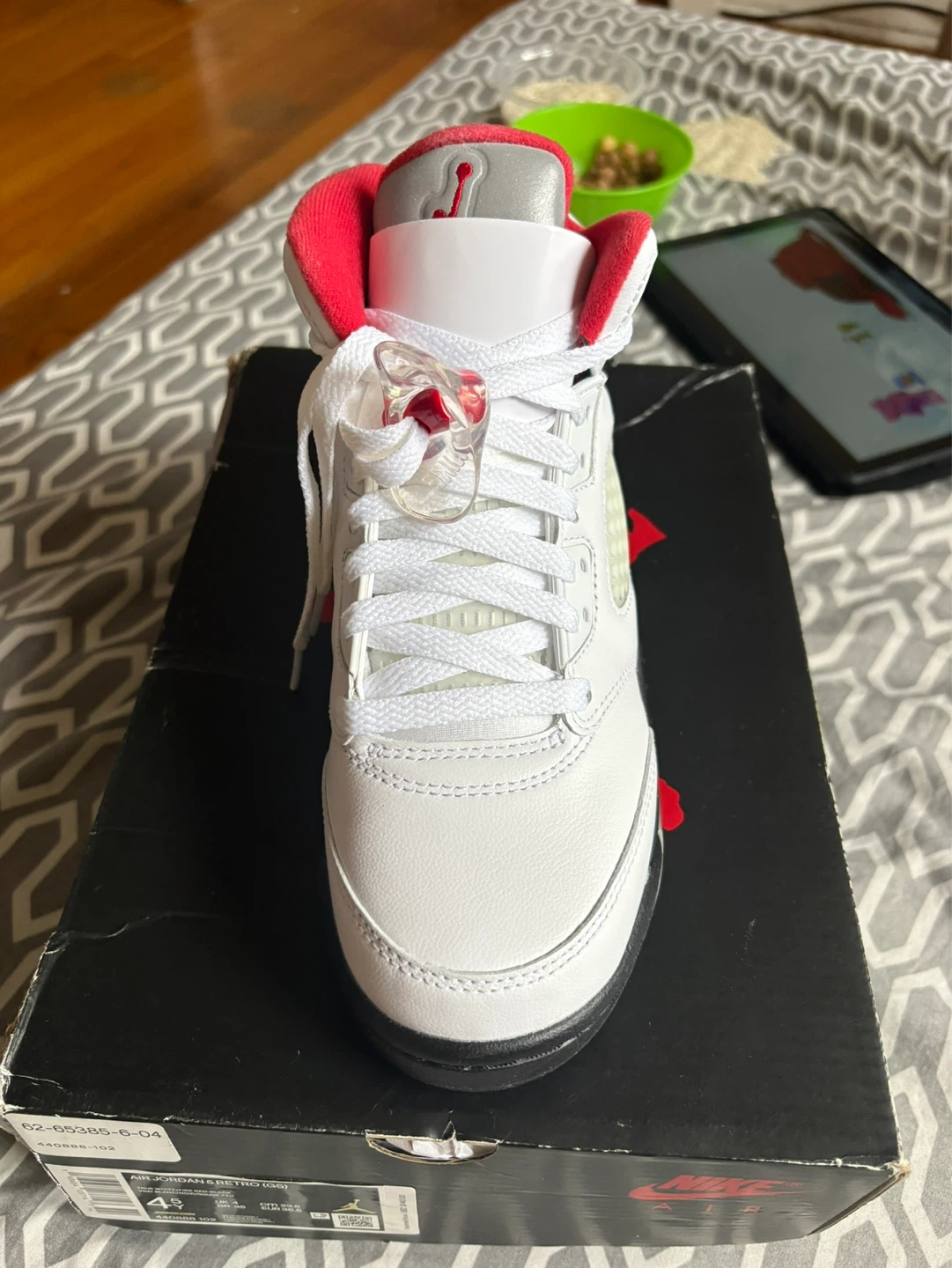Air Jordan 5 Retro (GS) White Red Black - photo 3