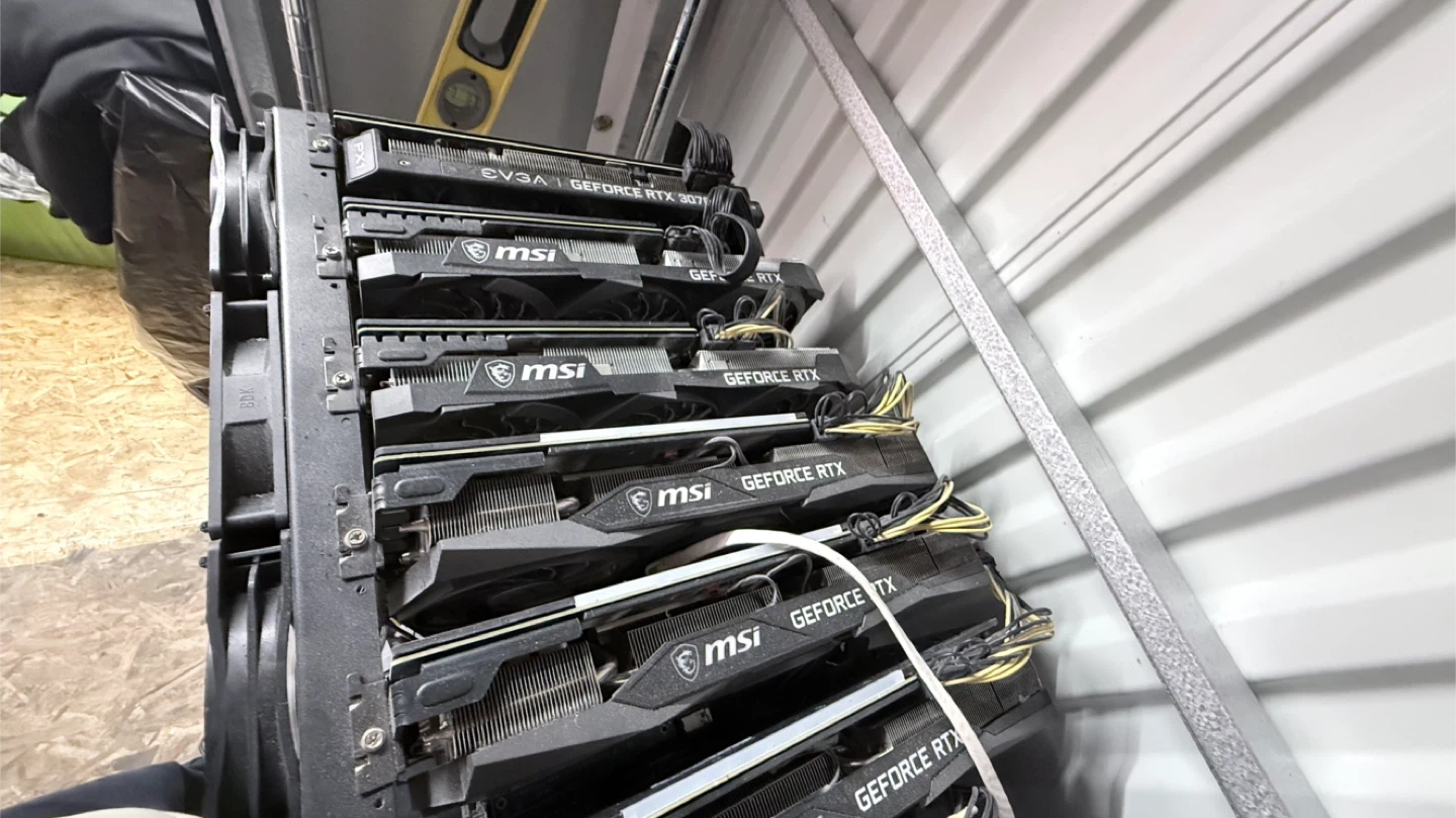 Mining Rig with Multiple NVIDIA GeForce RTX 3070 GPUs - photo 3