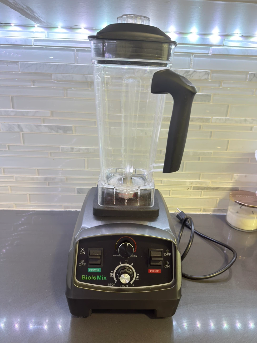 2 litre Heavy-duty Professional blender - includes ice Crushing