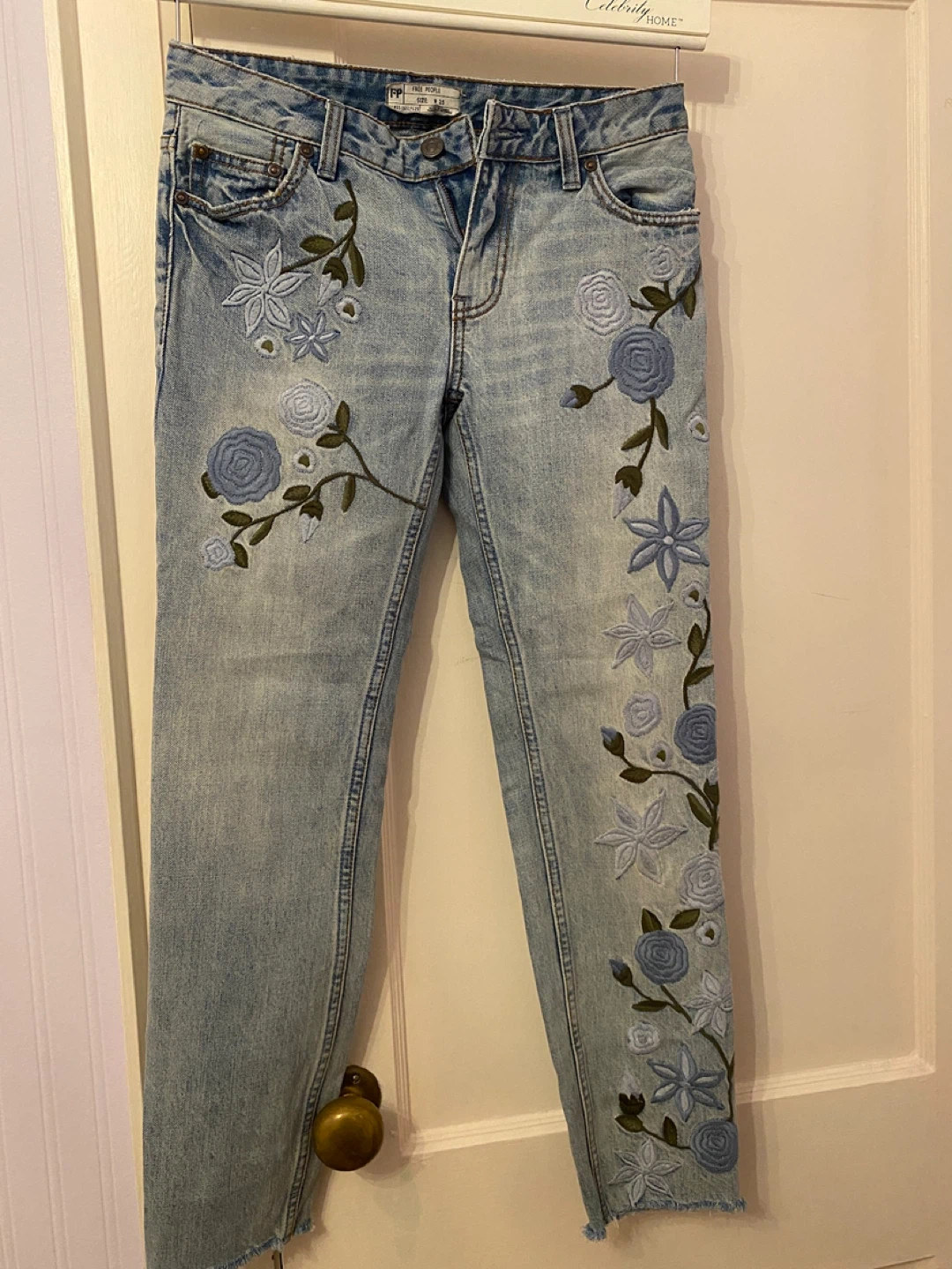 Free People Embroidered Light Wash Jeans - Women's Size 25