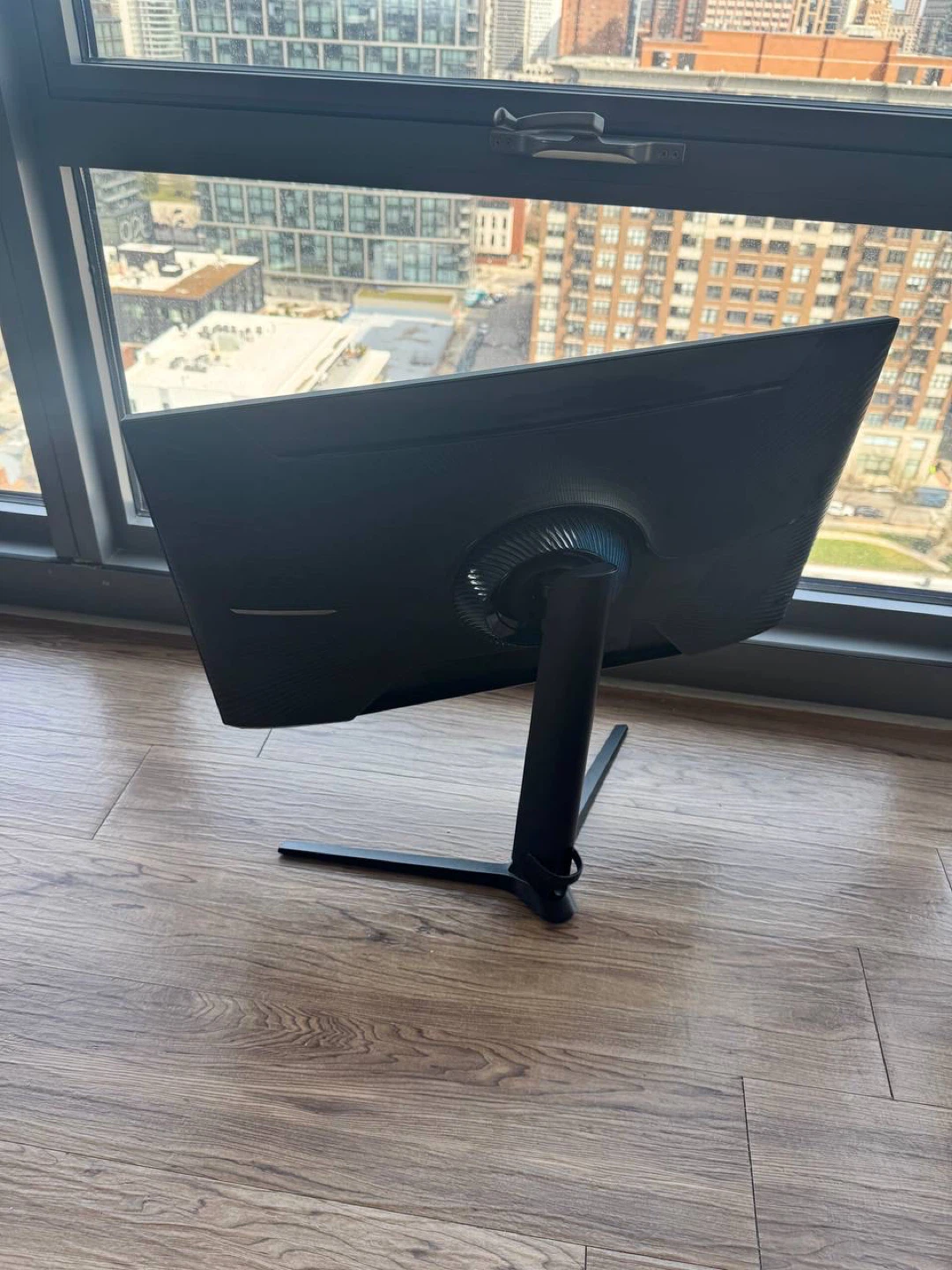 Samsung 27-inch Monitor - photo 2