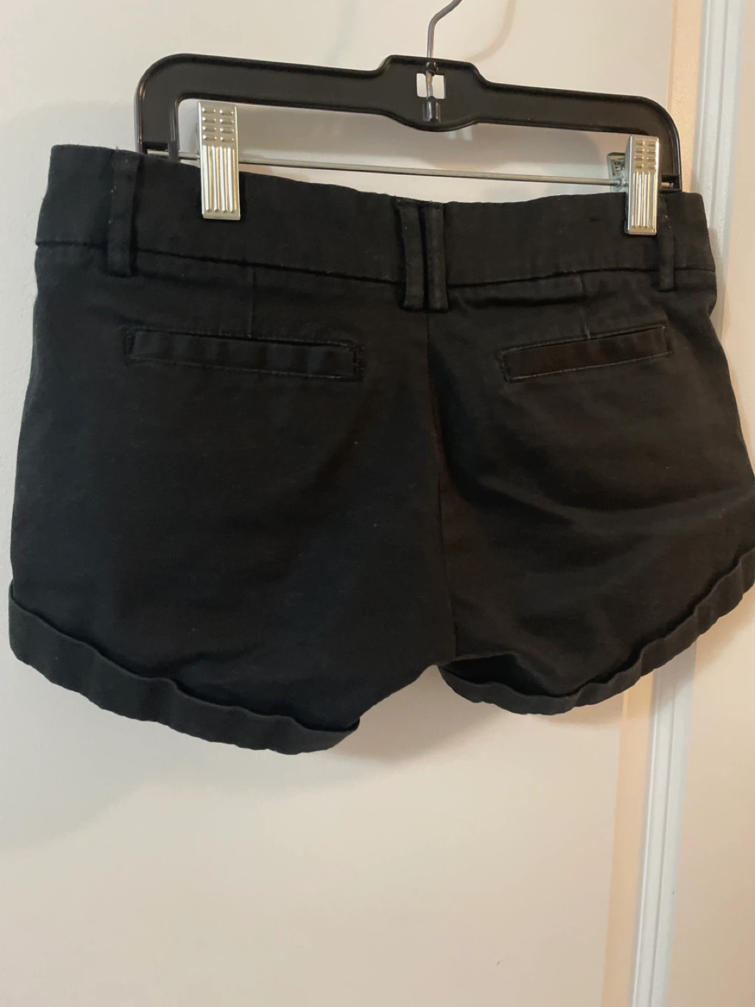 Black Shorts size 0 and top size S like new - photo 4