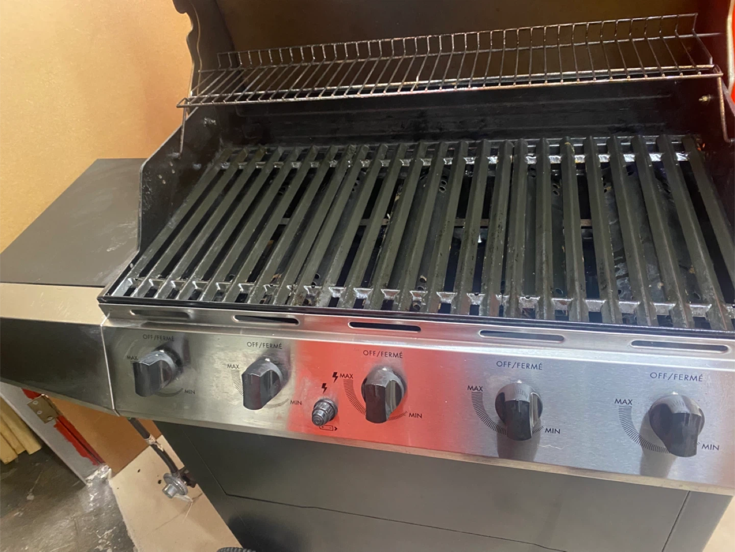 Chef Master Gas Grill. With full tank of propane - photo 3