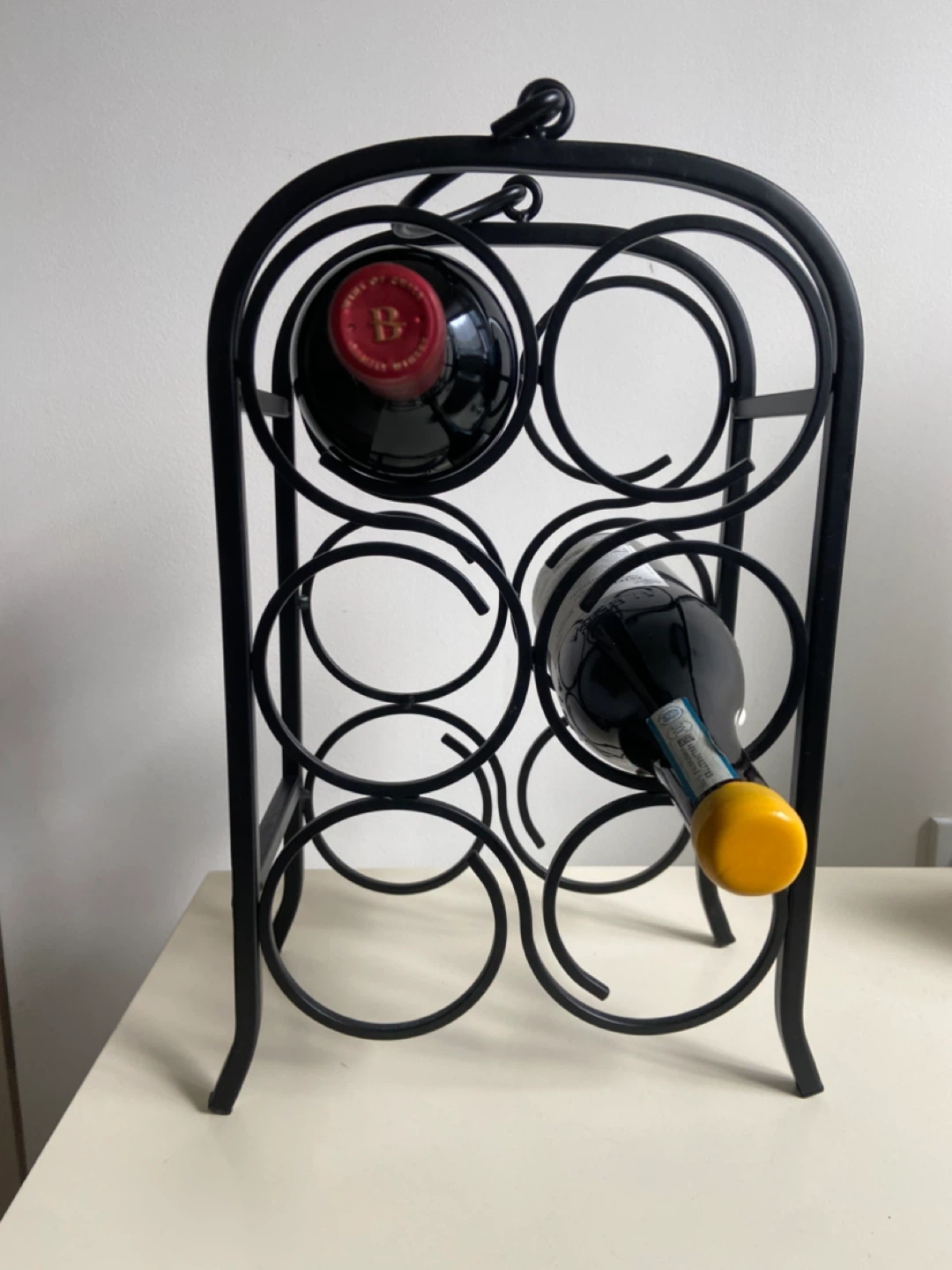 Black Metal 6-Bottle Wine Rack