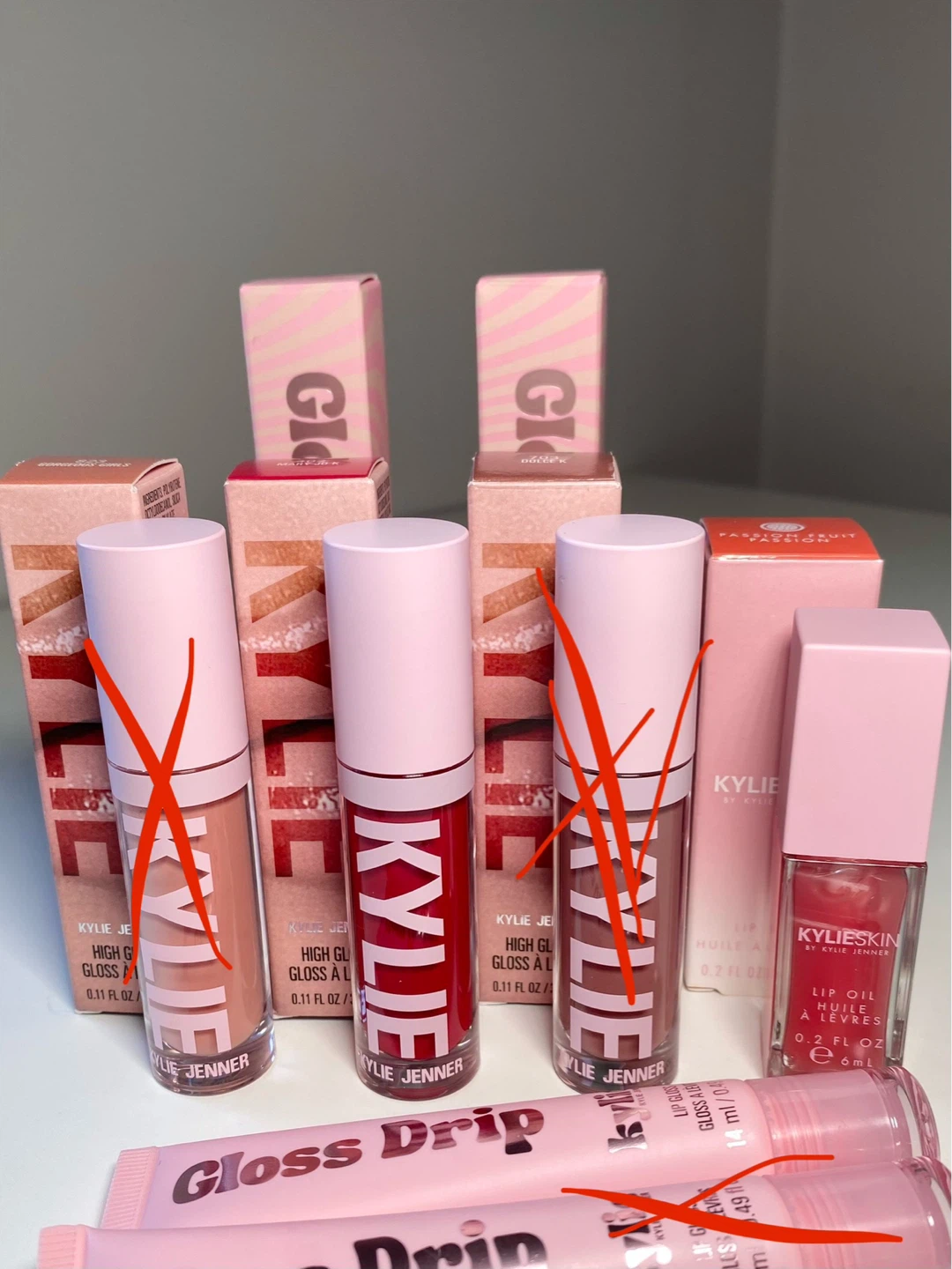 Kylie Cosmetics Lip Gloss & Lip Oil - photo 4