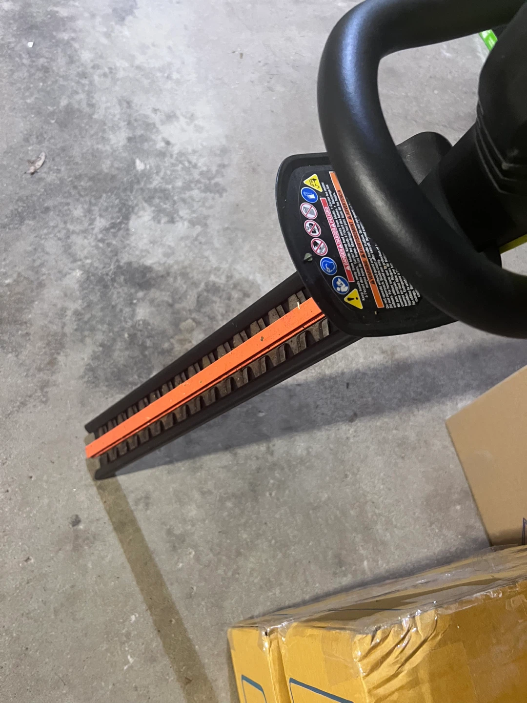 Ryobi Cordless Hedge Trimmer (Tool only) - photo 3