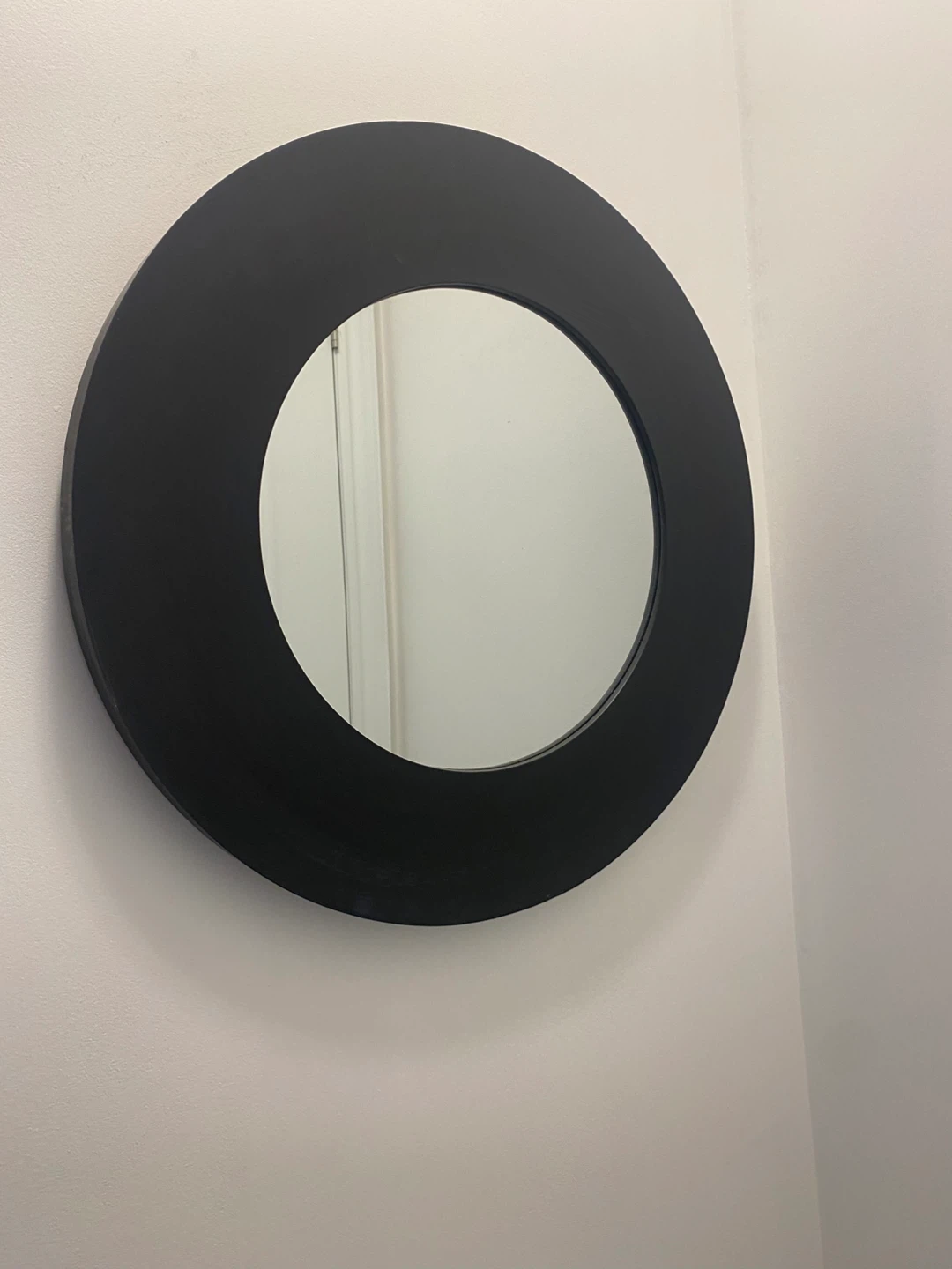 Round Black Wall Mirror - photo 2