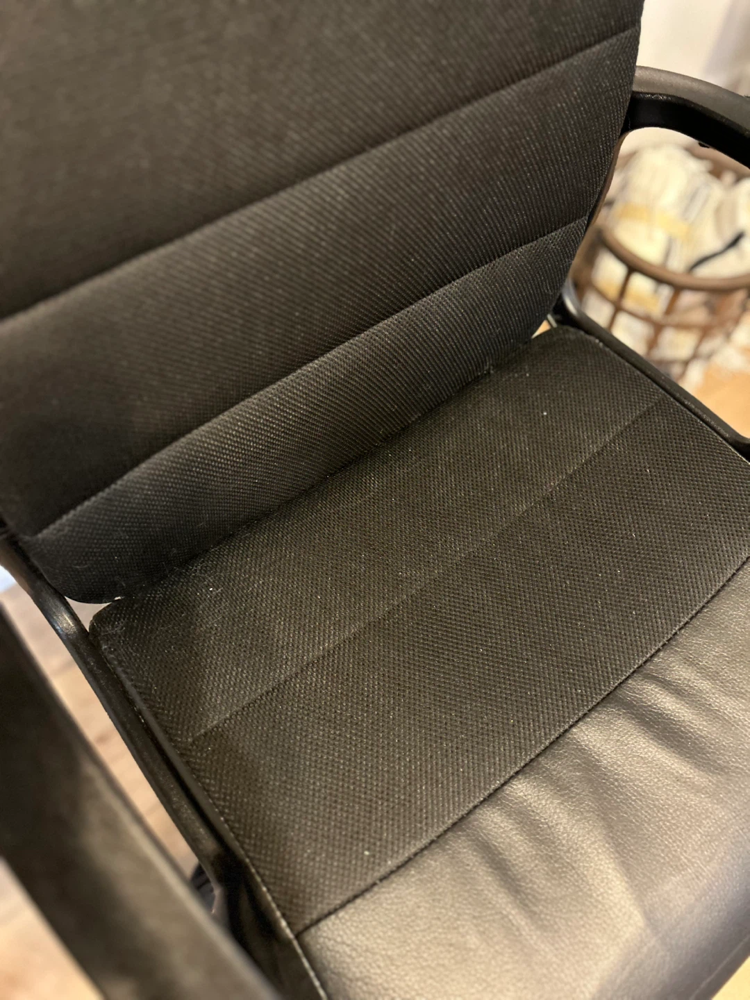 Black Office Chair - photo 3