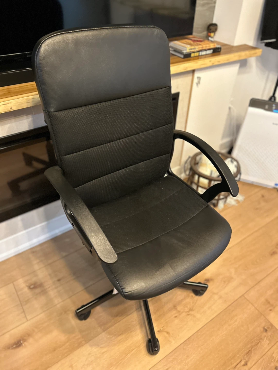 Black Office Chair - photo 2
