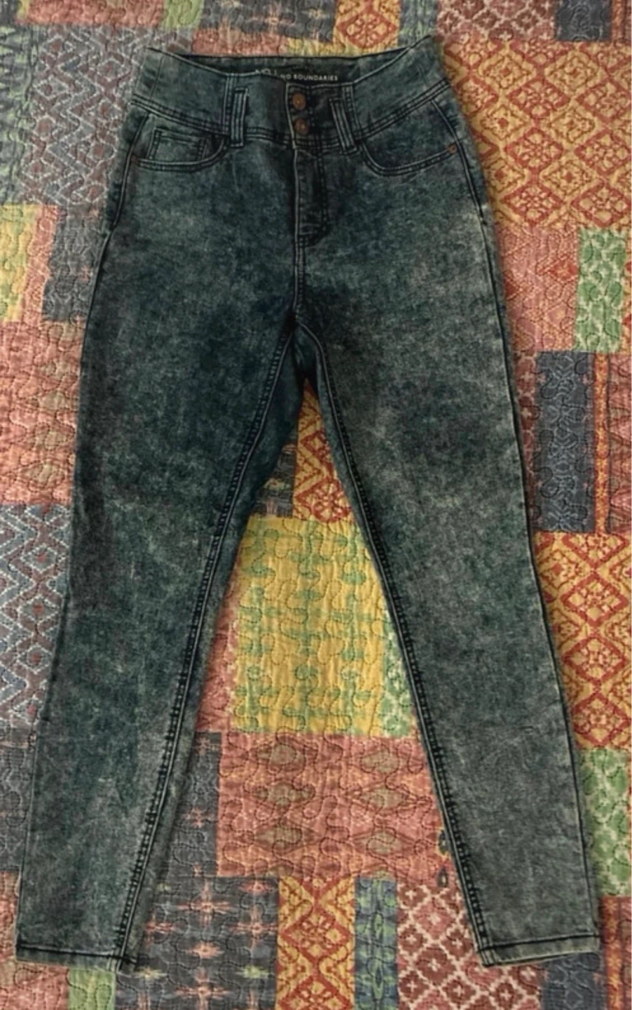 No Boundaries Women's Acid Wash High Rise Jeans