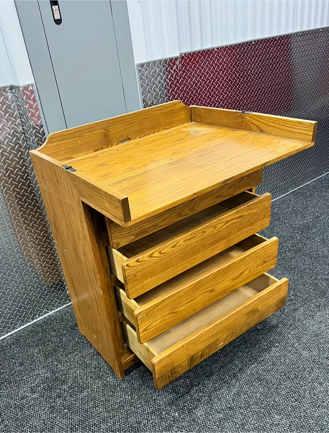 Wooden Dresser with 4 Drawers and Flip Top ( FREE DELIVERY) - photo 2