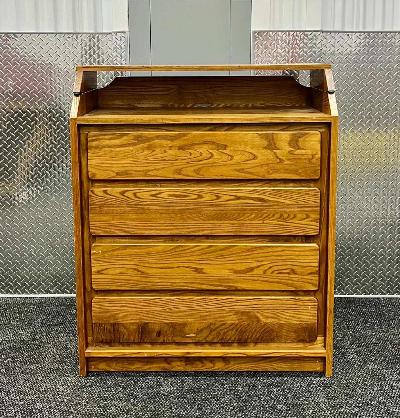 Wooden Dresser with 4 Drawers and Flip Top ( FREE DELIVERY)