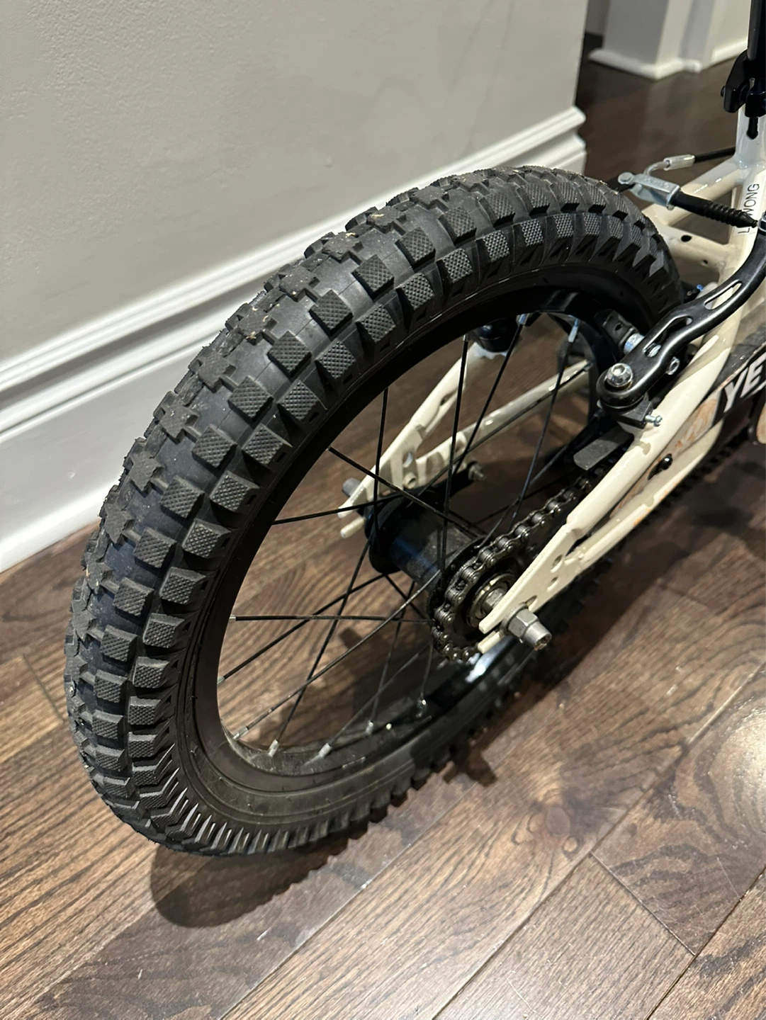Garneau 16" Kids Bike (excellent condition) - photo 3