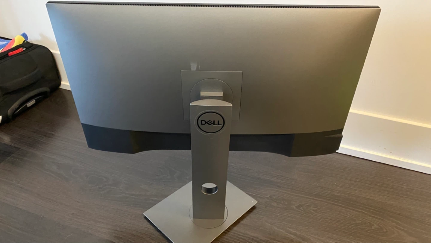 Dell U2720Q 27" 4K USB-C Monitor - photo 2