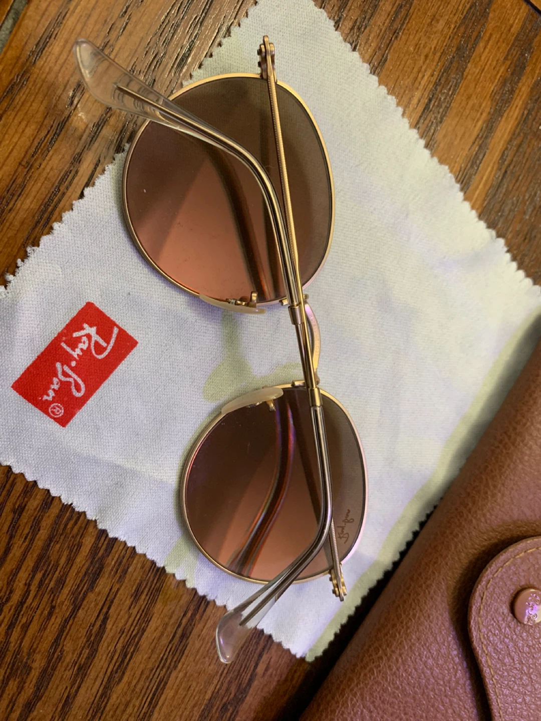 Ray-Ban Sunglasses with Case - photo 3