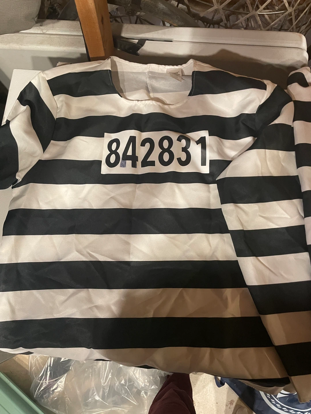 Spirit Halloween Prisoner Costume - Small/Medium
