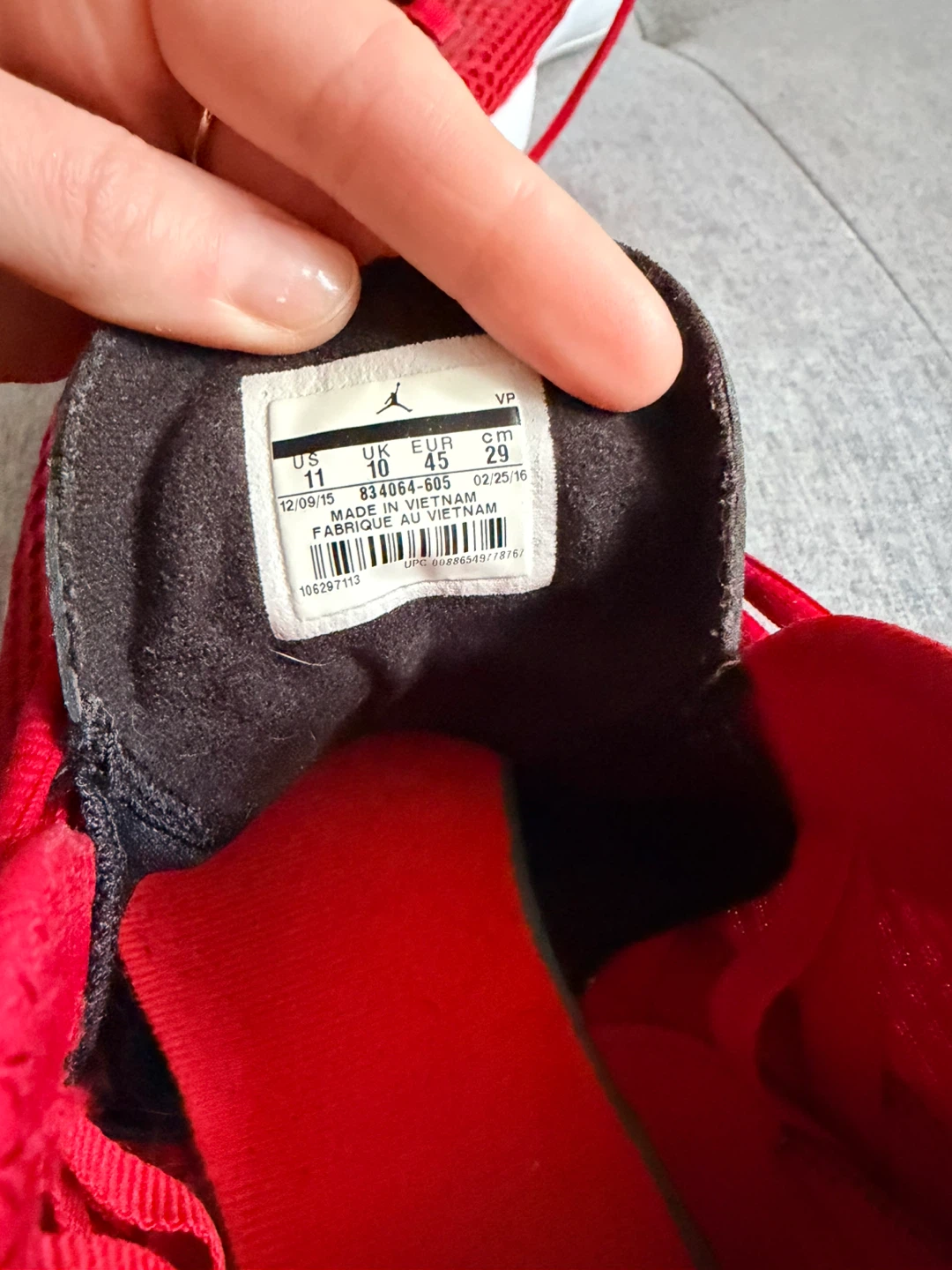 Jordan Red Basketball Shoes Size 11 - photo 3
