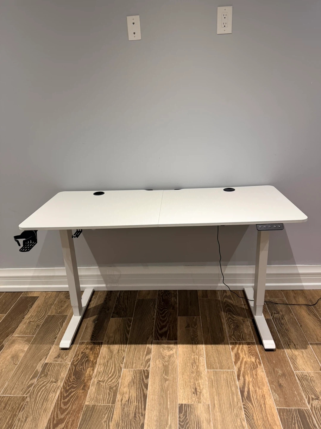 55x24 White Standing Desk with Electric Height Adjustment - photo 2