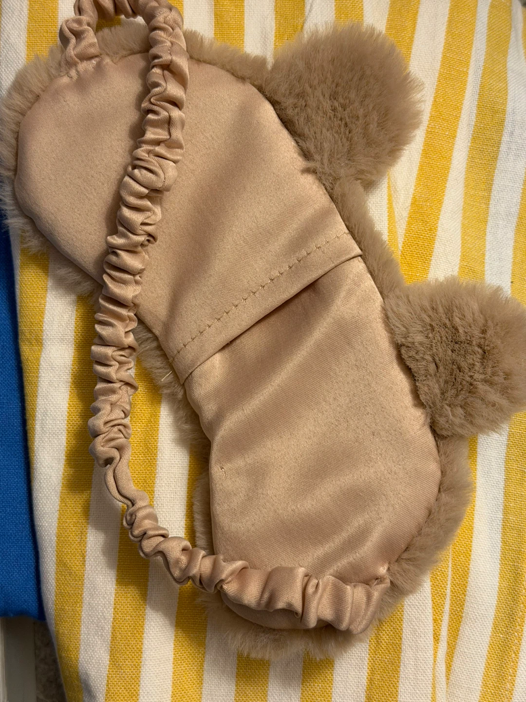 Fuzzy Bear Ear Sleep Mask with Mini Notebook - photo 2