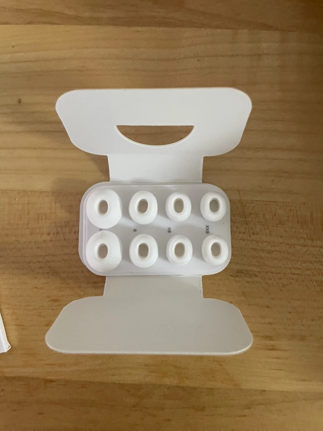 Apple AirPods Pro 3rd Gen - photo 2