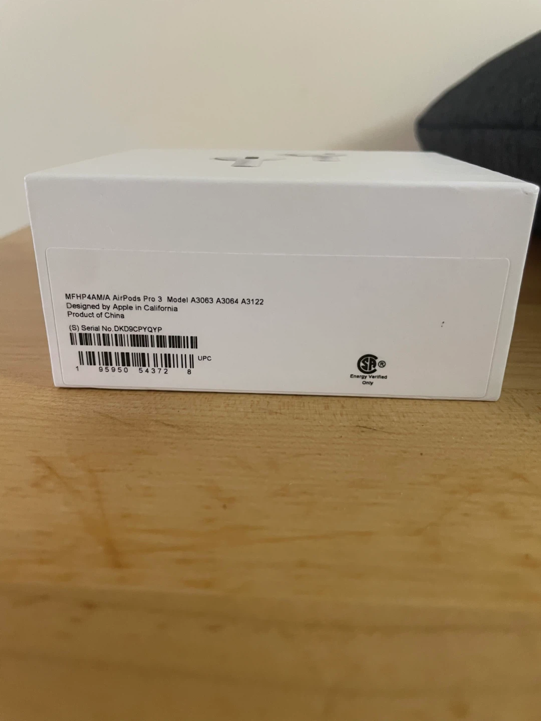 Apple AirPods Pro 3rd Gen - photo 3