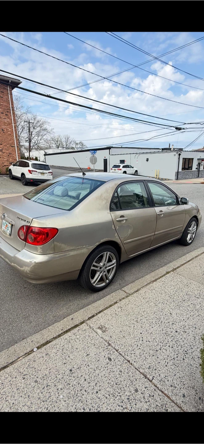2005 Toyota Corolla CE - photo 4