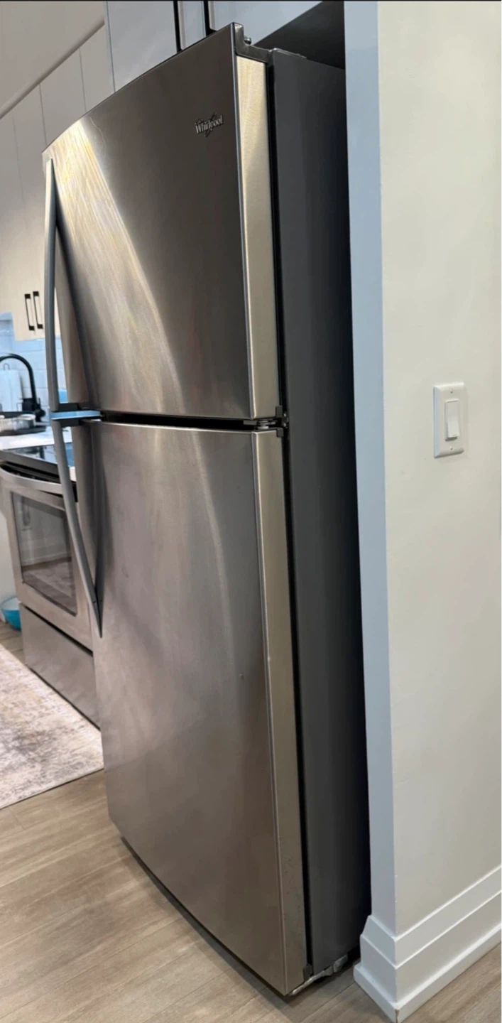 Whirlpool Stainless Steel Fridge - photo 3