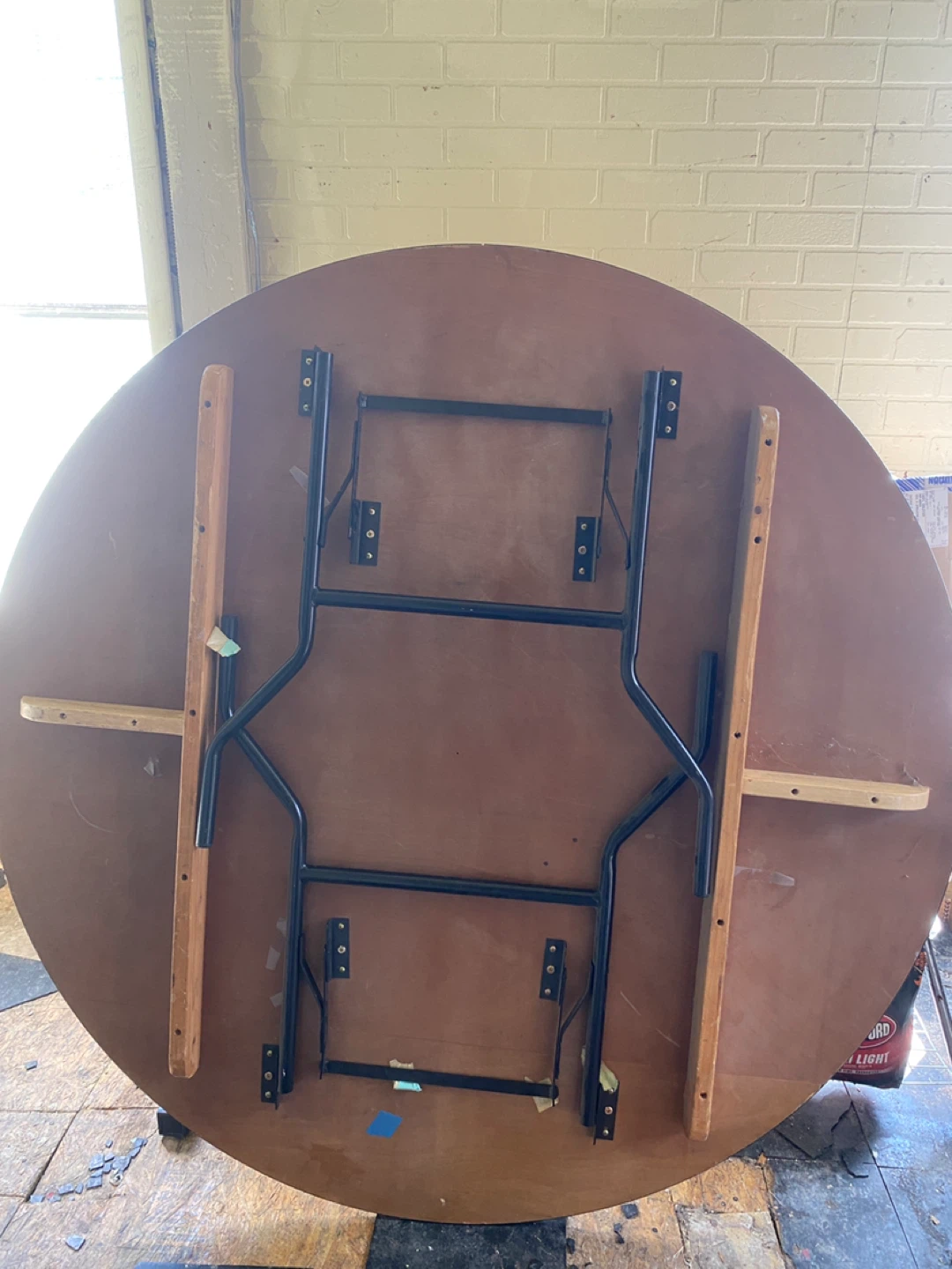 Round Folding Table