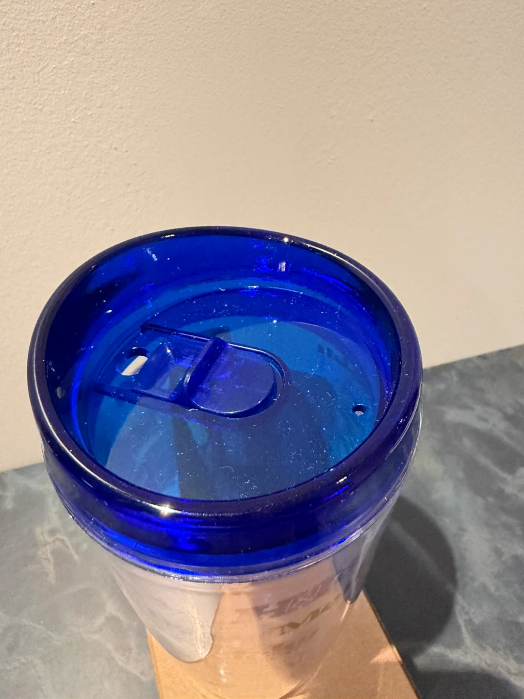 Brand new MeTV Tumbler with Lid - photo 3