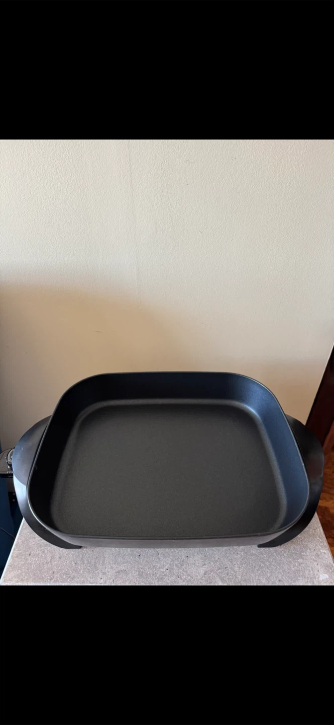 Black + Decker Electric Griddle with Lid - photo 3