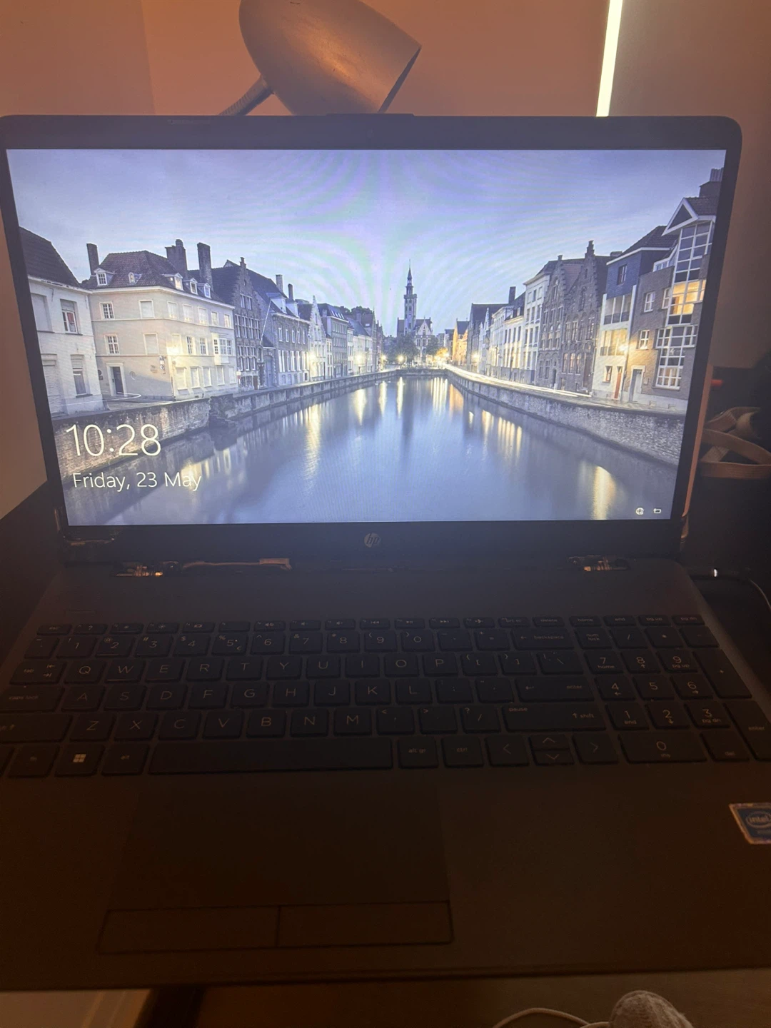 HP Laptop - photo 3